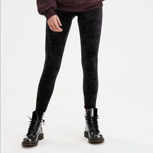 🆕 Memoi Crushed Velvet Leggings